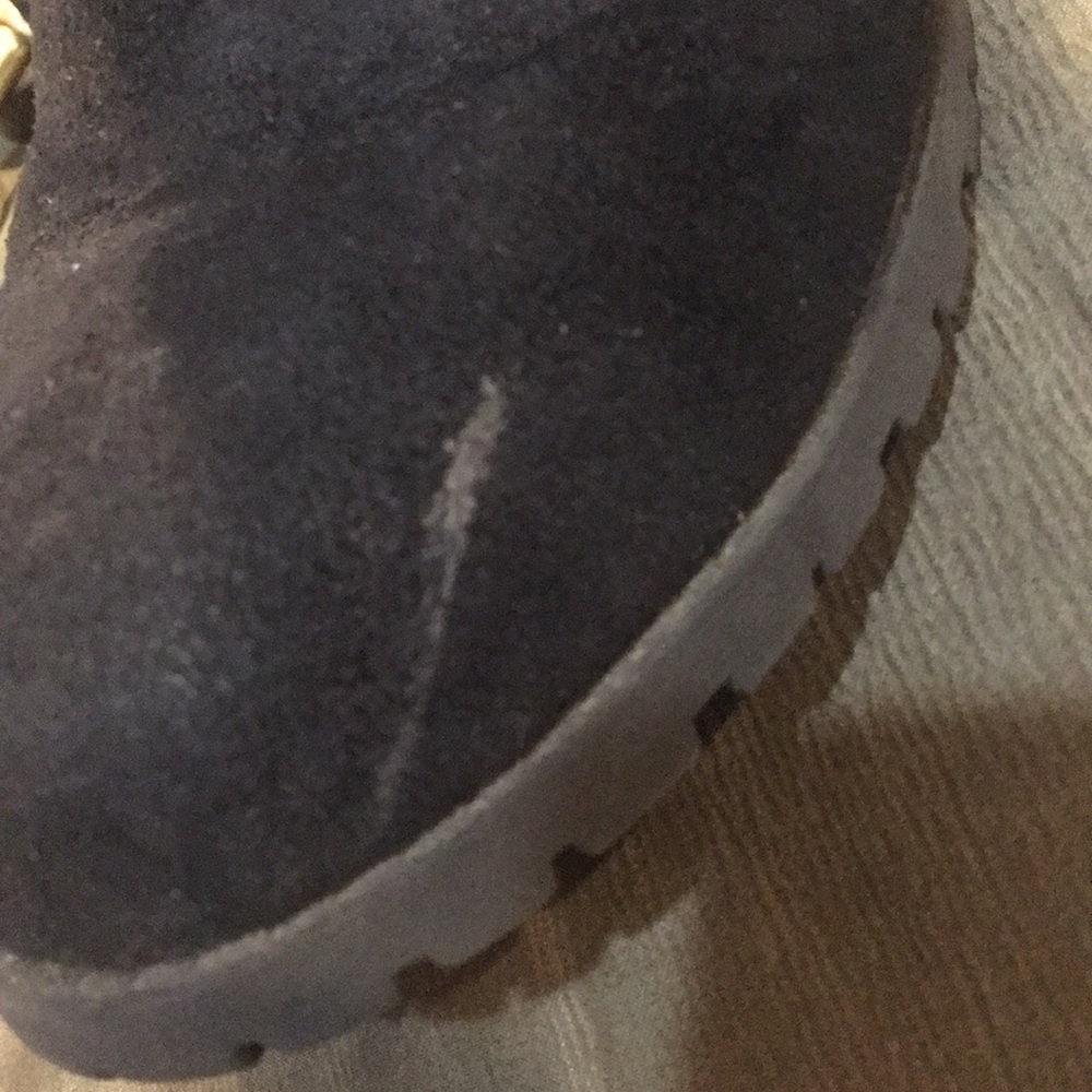 Boots - Picture 4 of 4